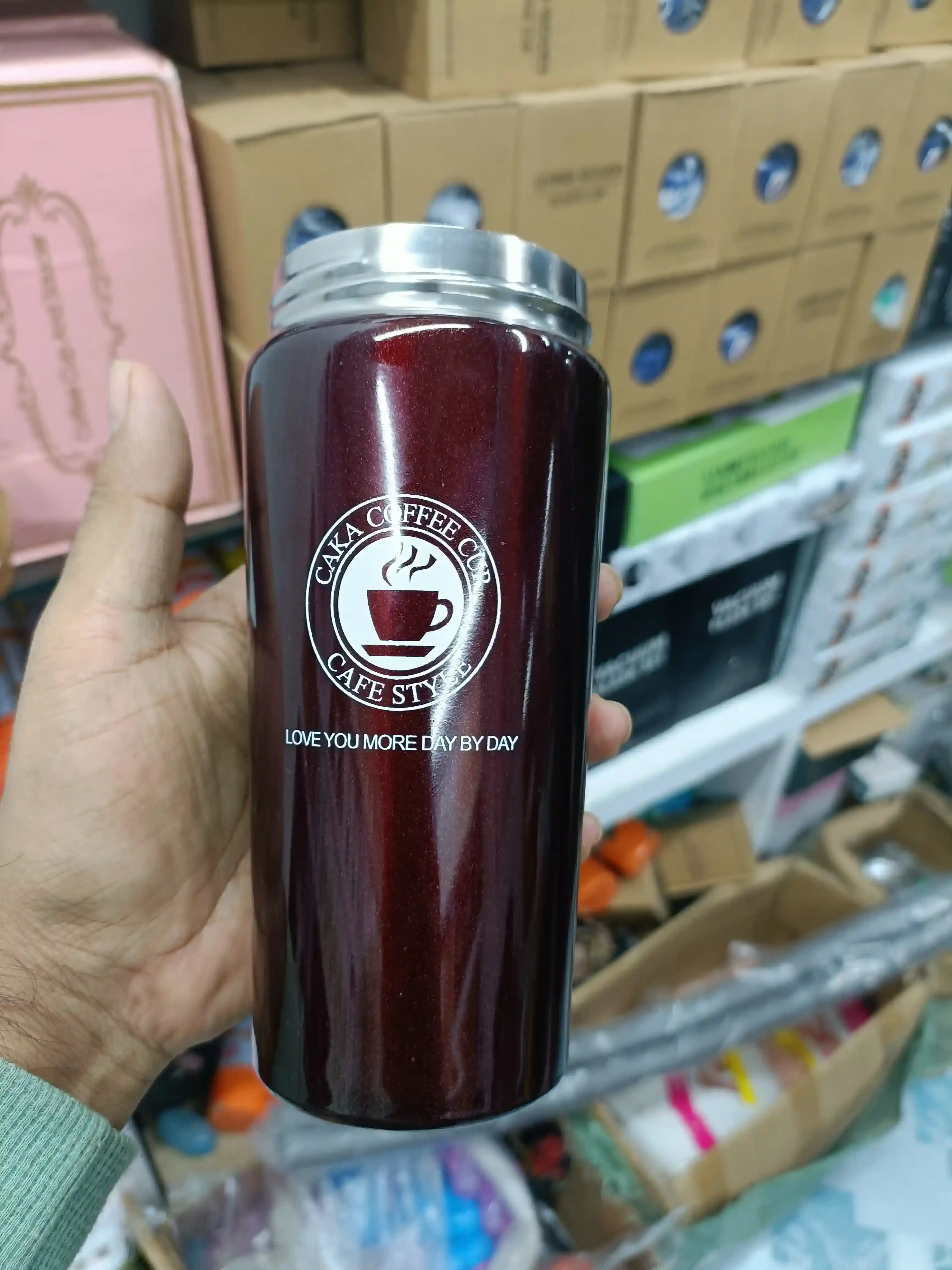 Vaccum insulation cup